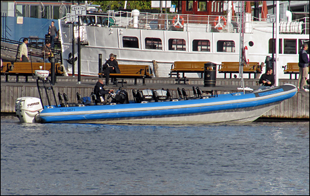 Blue Phantom vid Strandvgen, Stockholm 2009-09-21