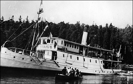Sirius grundst�tt i Igelstaviken, S�dert�lje 1935-06-23