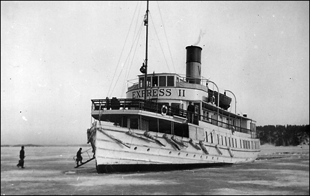 Express II utanf�r Sipps�, Lindalssundet 1962-02-28