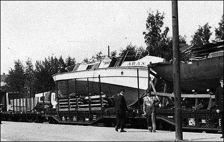 �ran p� en j�rnv�gsvagn p� �stersunds station, �stersund 1923