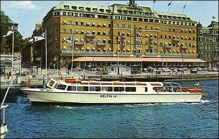Delfin IX vid Str�mkajen, Stockholm
