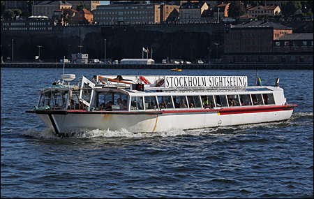Delfin V p� Str�mmen, Stockholm 2013-08-25