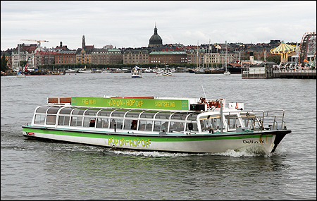 Delfin IX p� Str�mmen, Stockholm 2019-08-04