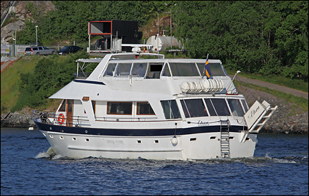 Etera vid Bergs oljehamn, Nacka 2011-06-08