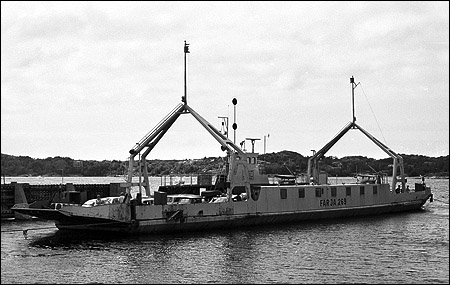 Färja 61/269 på leden Instö - Vrångholmen, Marstrand 1978