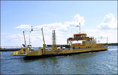 Veronica vid f�rjel�get p� Gr�s� 2004-06-03