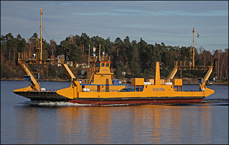 Kajsa-Stina p� L�ngholmsfj�rden, Vaxholm 2012-10-31