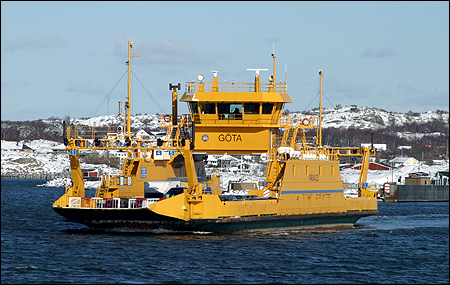 G�ta vid Lilla Varholmen, Hisingen 2005-03-02