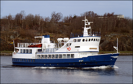 Stella Polaris av Karlstad passerar G�teborg 2021-04-02