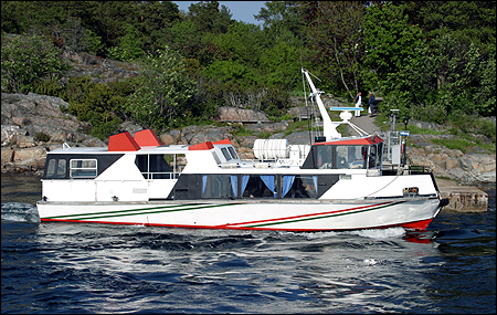 Minerva vid Id�borgs brygga, N�md� 2004-06-05