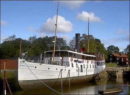 Motala Express vid dockning i Motala