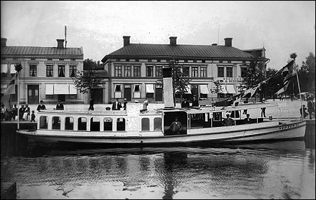 Neptun II i Sderhamn