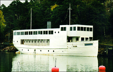 Mathilda i Mariehamn, land 2002-10-13