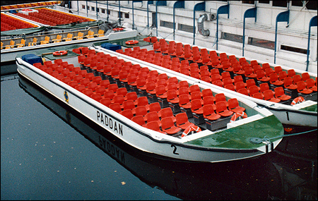 Paddan 12 som Paddan 2 vid Kungsportsbron, G�teborg 1996-10-08