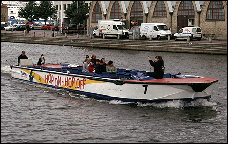 Paddan 7 i Rosenlundskanalen, G�teborg 2011-06-14