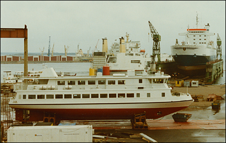 Ylva vid Oskarshamns varv AB, Oskarshamn 1989